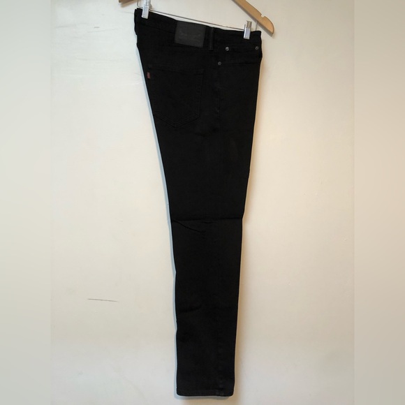 Levi’s 511 Commuter - Picture 15 of 16